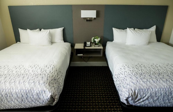 Sea Breeze Inn - San Simeon image 25