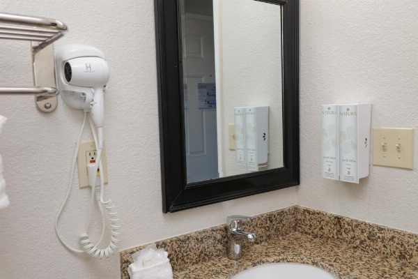 Sea Breeze Inn - San Simeon image 61