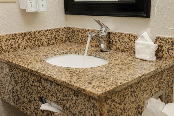 Sea Breeze Inn - San Simeon image 74